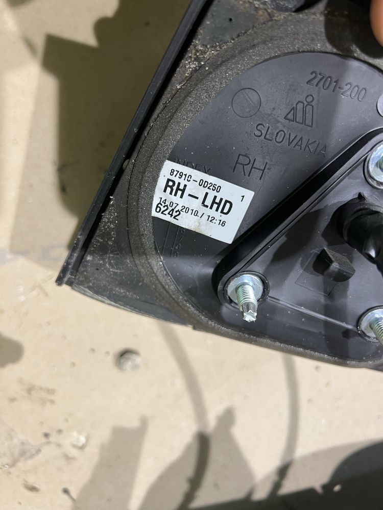 Lusterko prawe lewe Toyota yaris II 2 09-11r 3pin