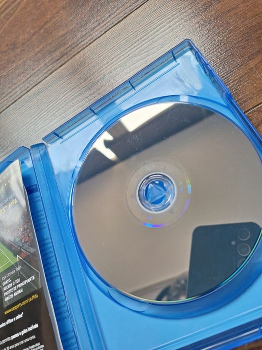 Jogos Fifa para PS3 e 4, TIF para PS2 (5 euros cada um)