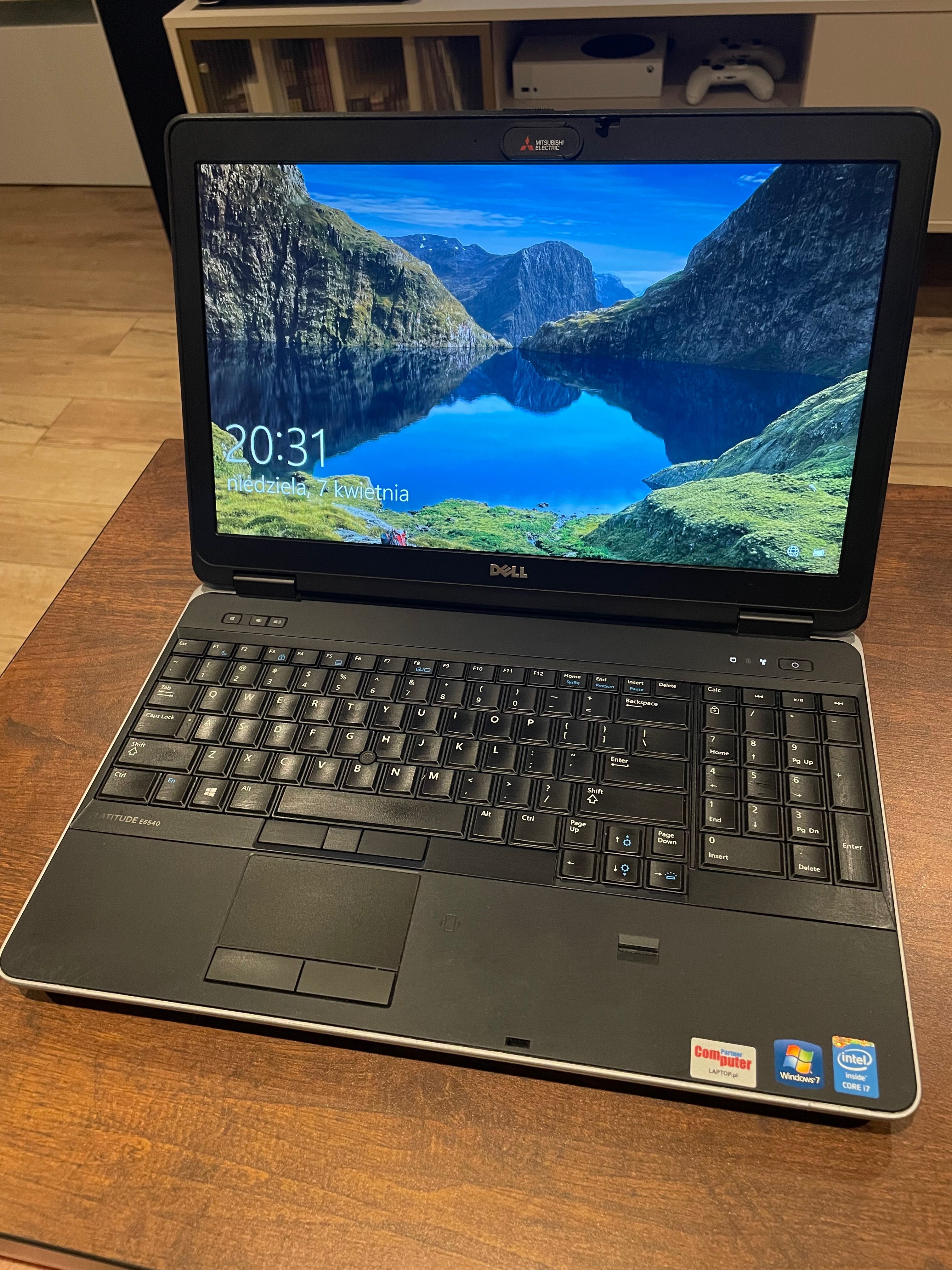 Laptop DELL - Intel i7, 16GB RAM, 512GB SSD, Windows 10 Pro