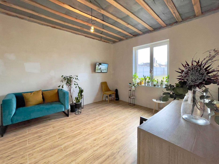 Продам стильный новый дом на  Роменской.