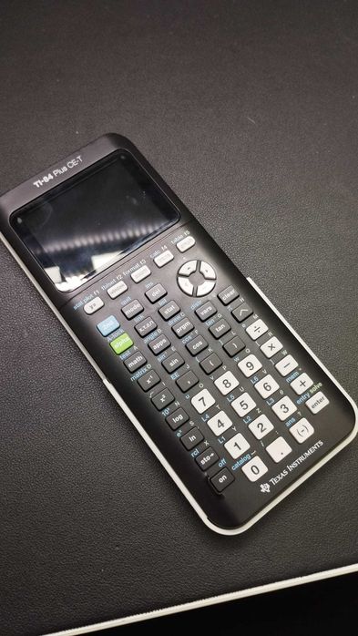 Calculadora Texas TI-84 Plus CE-T