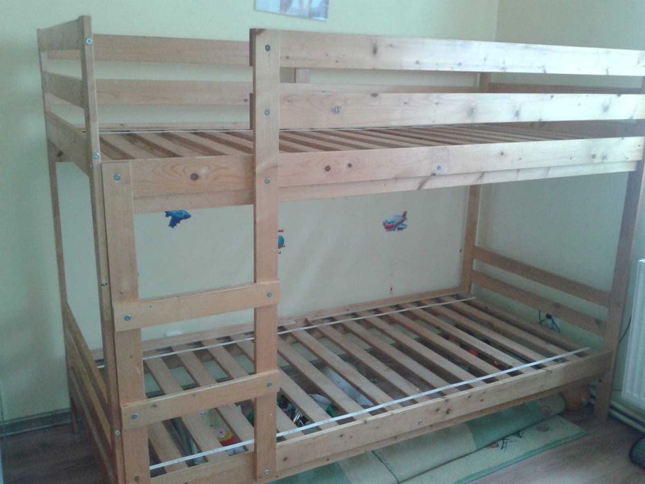 Sprzedam łóżko piętrowe