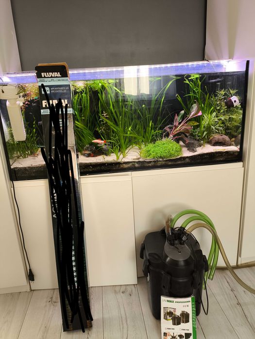 akwarium 240 l z klapa I dwoma lampami ledowymi (bez niczego)