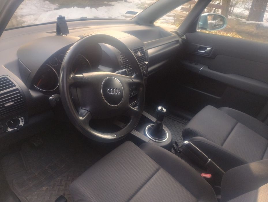 Audi a2 benzyna 1.6 bardzo zadbana