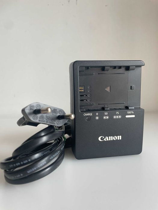 Canon EOS 7D + Lente 18-135