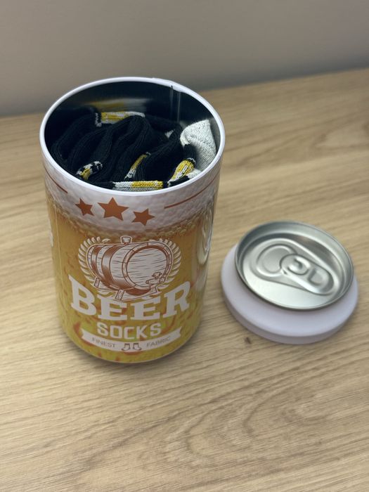 Skarpety piwko w puszce