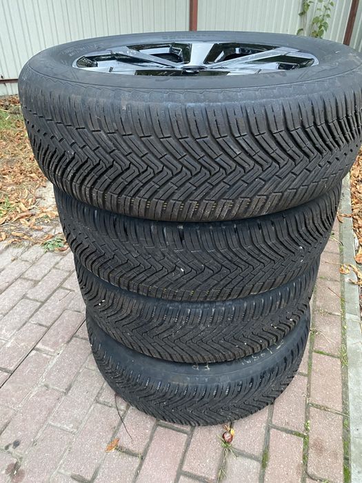 Диски/колеса оригінал Reno Daster 5/114.3 r18