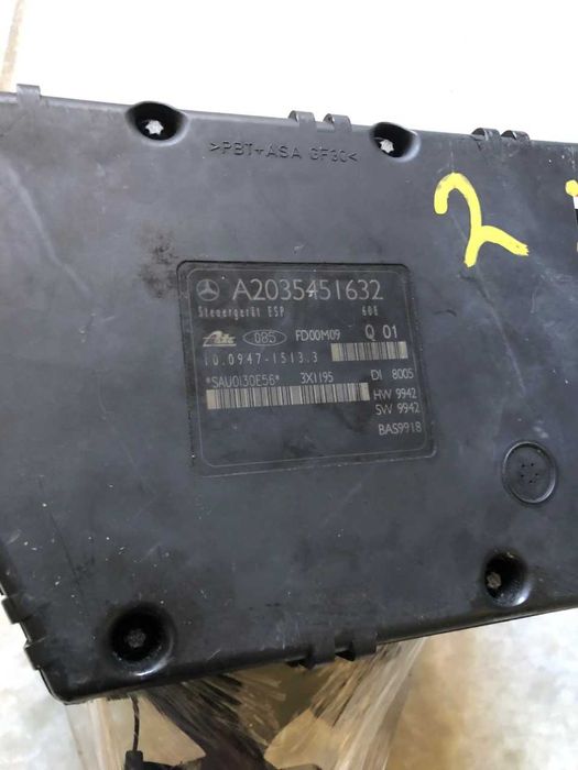 Módulo e bomba ABS - Opel Corsa D // Mercedes C w203