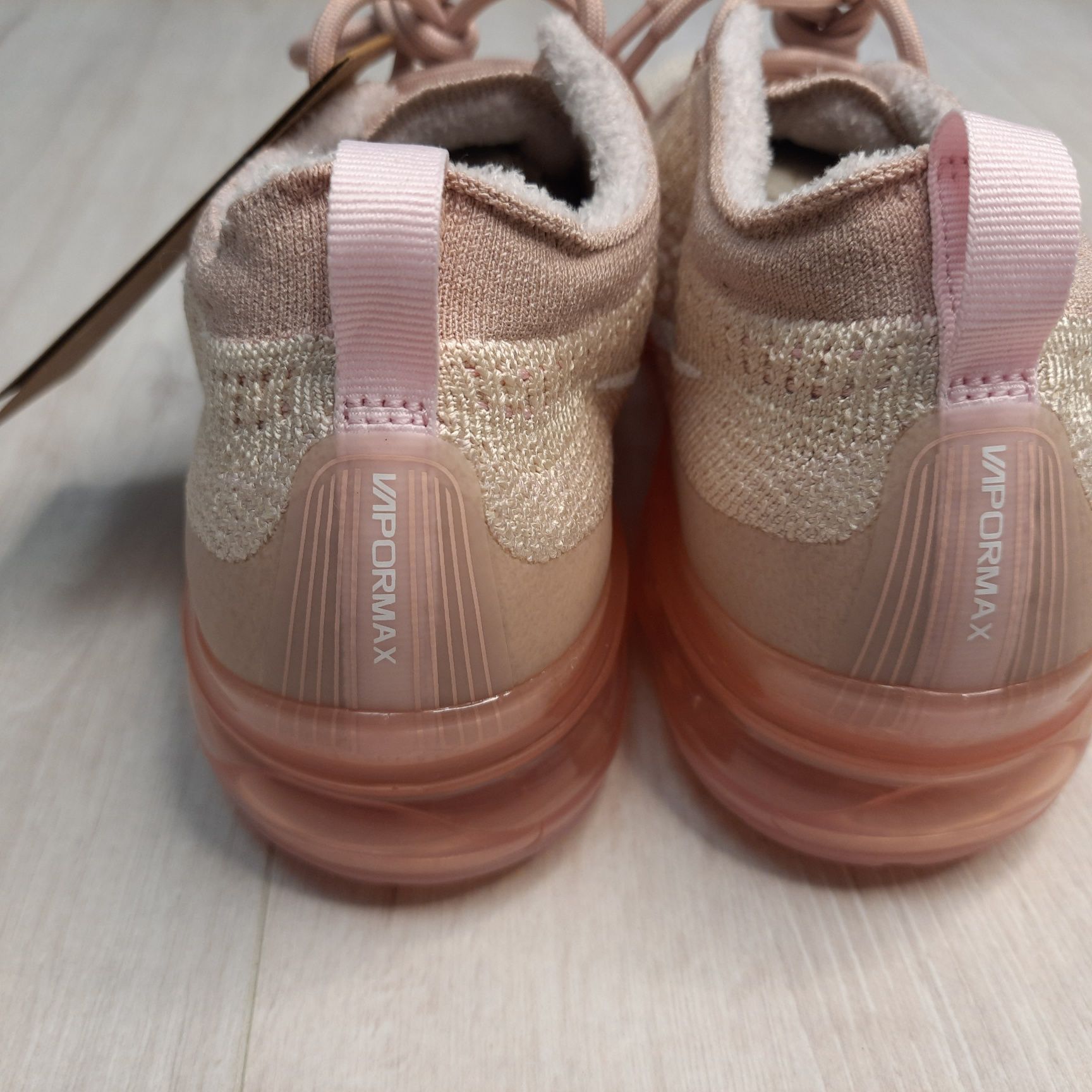 Оригінальні жіночі кросівки Nike Air Vapormax 2023 FK Oatmeal Pink Oxf