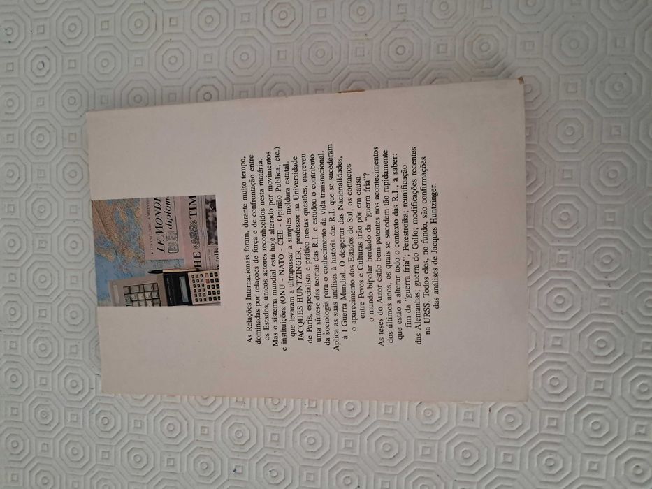 Livro "Introdução às Relações Internacionais"