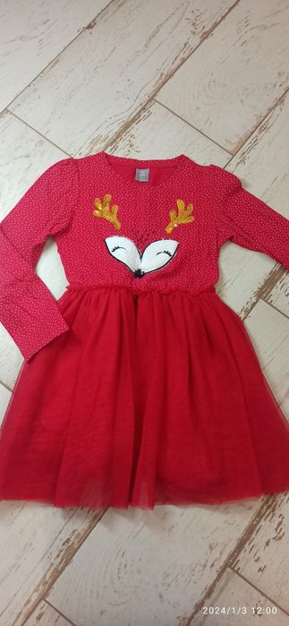 Czerwona sukienka świąteczna 128/134 bdb
