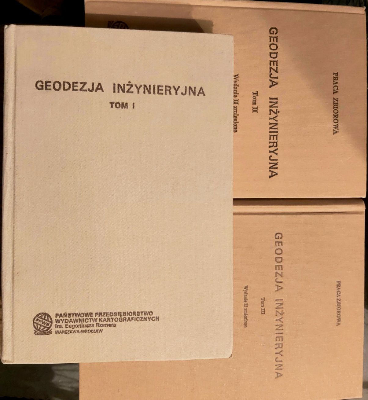Geodezja Inżynieryjna- 3 tomowe wydawnictwo