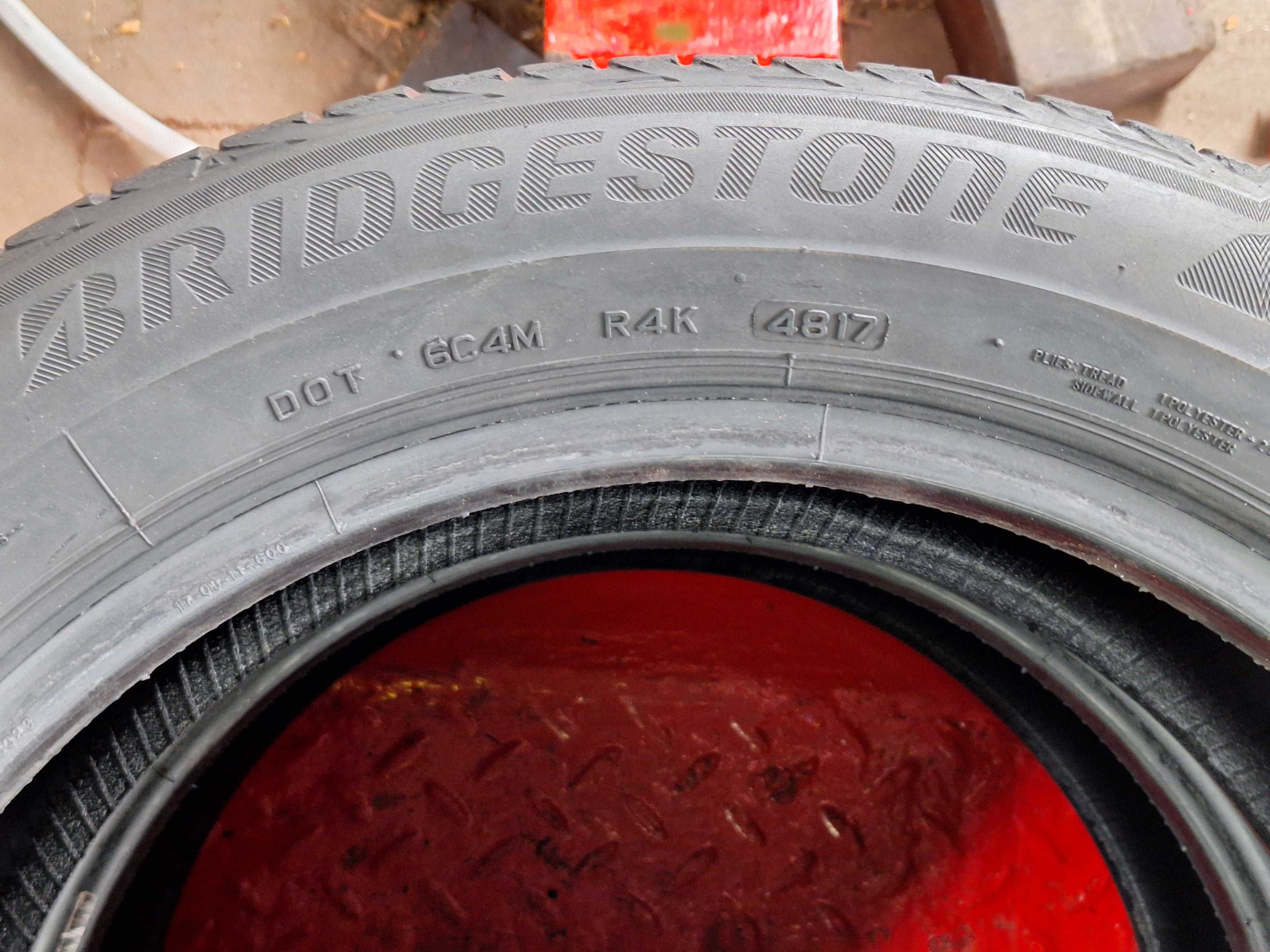 215/50 R17 Bridgestone Turanza T001