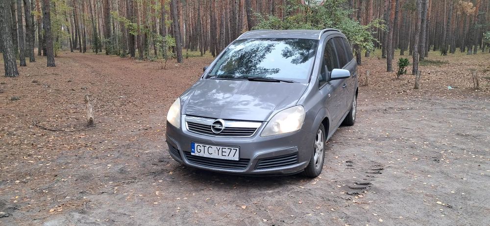 Opel Zafira Opel Zafira B minivan 7 osobowy