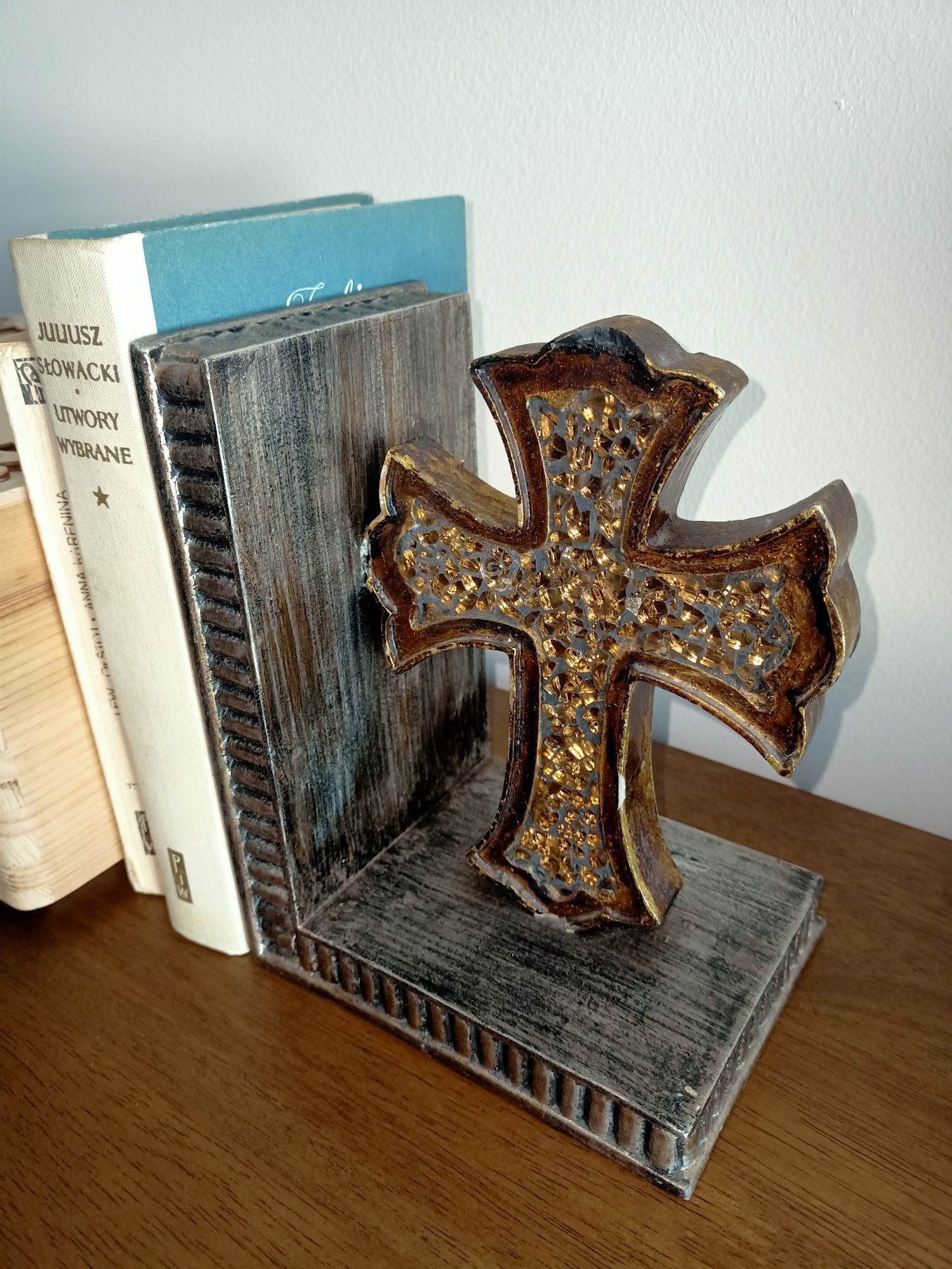Podpórka pod książki vintage krzyż podstawka, stojak ogranicznik stary