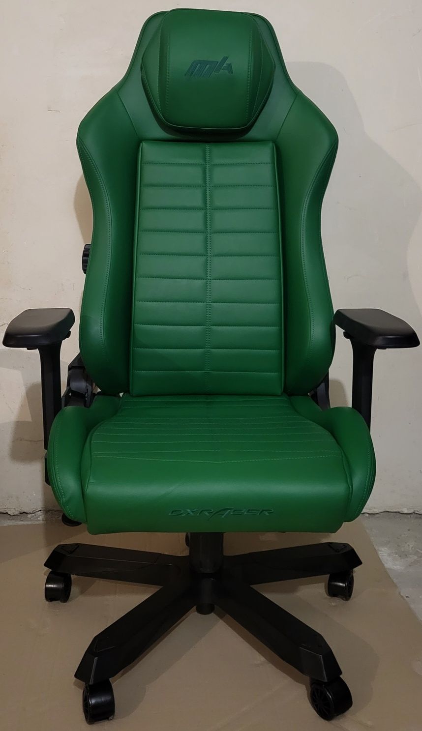 Игровые кресла DxRacer серия Master Max