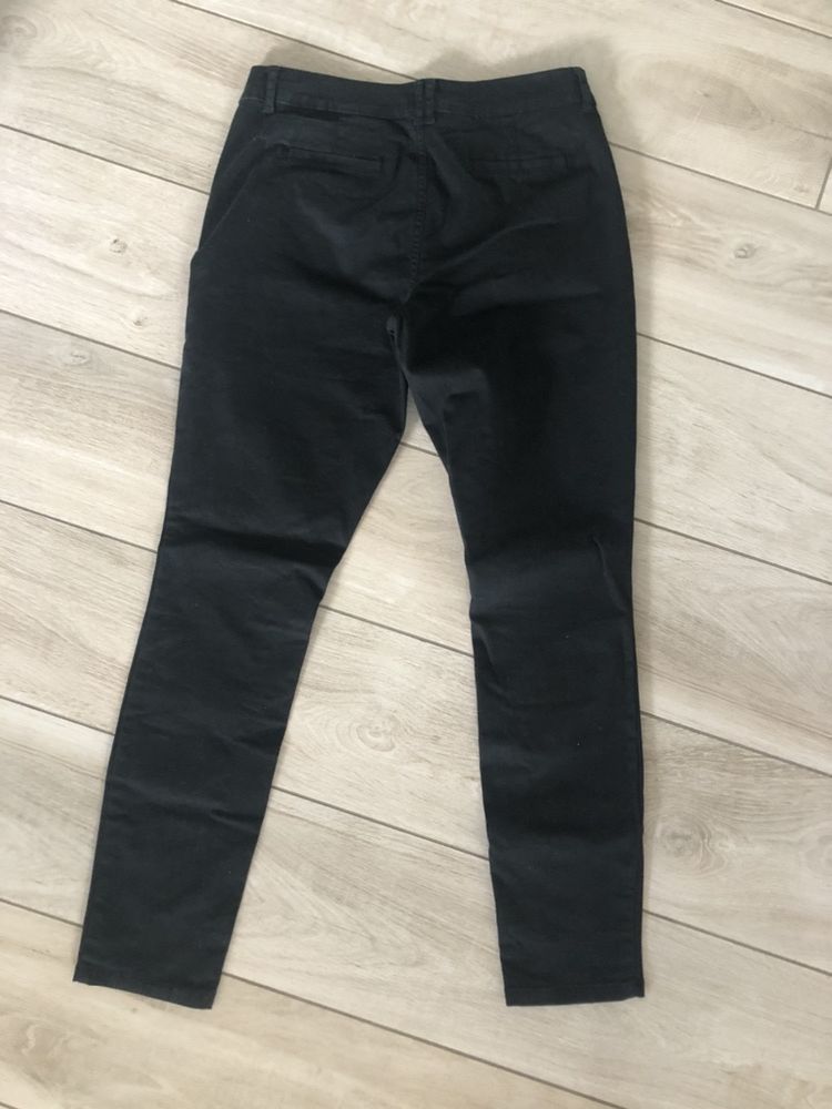 Czarne spodnie Mossimo rozmiar 8 (36)
