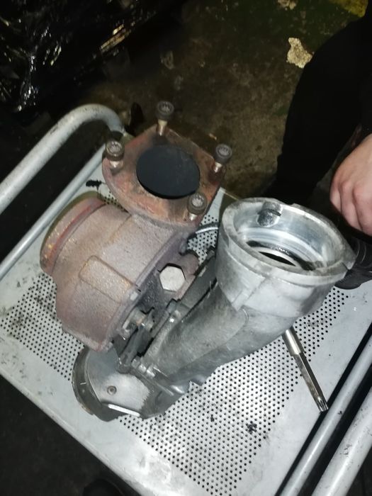 Turbina turbo turbosprezarka transporter t5 2.5 tdi axd