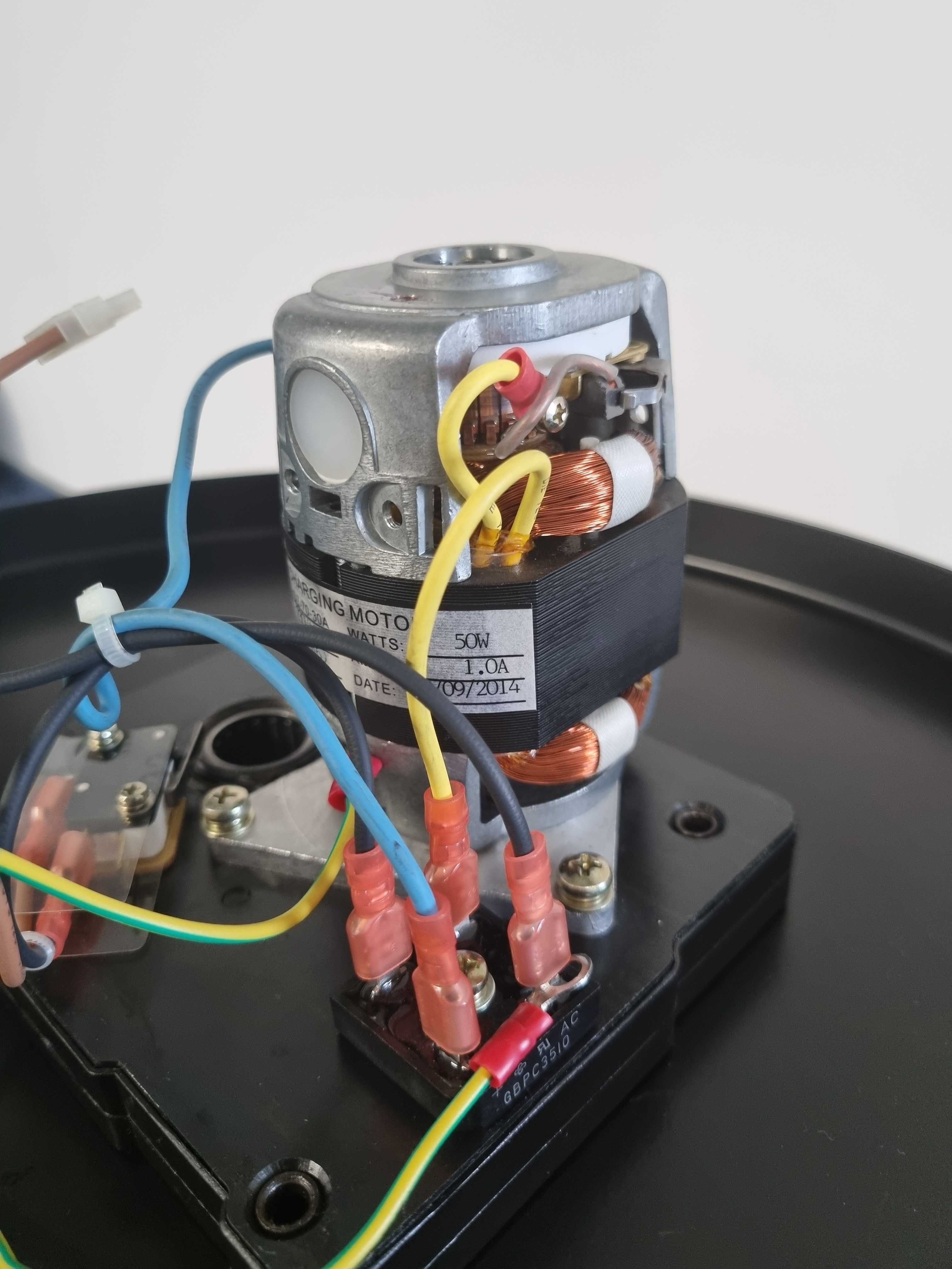 Części do wyłączników M-Pact firmy General Electric dawna APENA