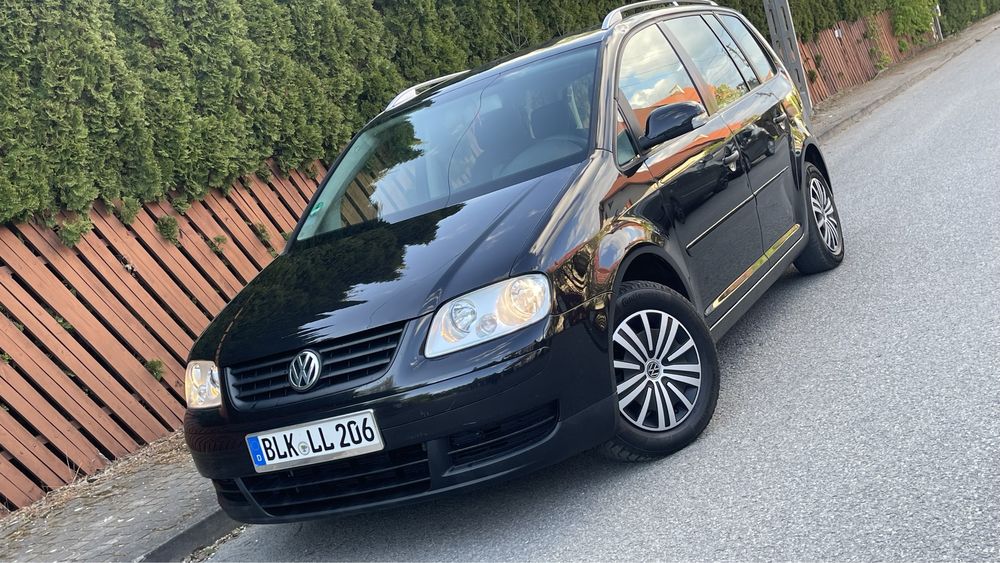 VOLKSWAGEN TOURAN 1.9 Tdi 06r BKC Klima Hak 7-os z Niemiec