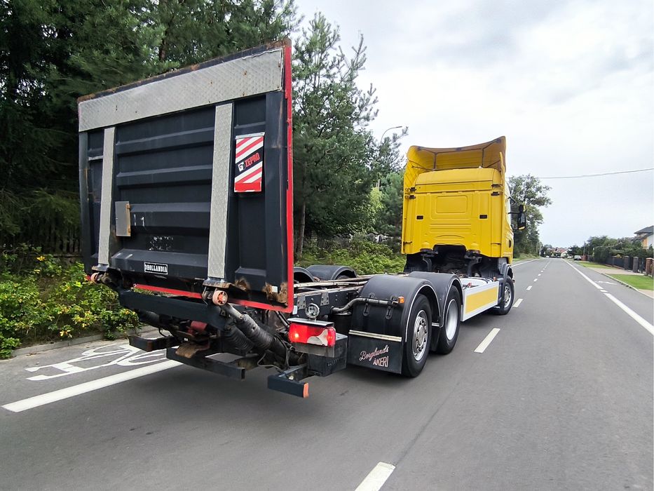 SCANIA 6x2 laweta pomoc drogowa najazd do zabudowy winda 3 osie BDF