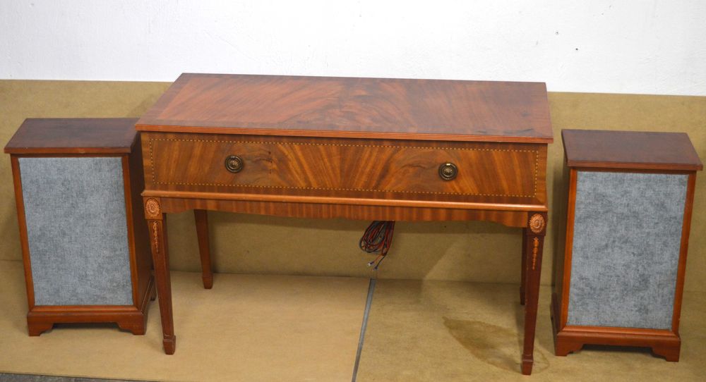 Konsola DYNATRON Gramofon, Kasety, Radio + Głośniki w Drewnianie