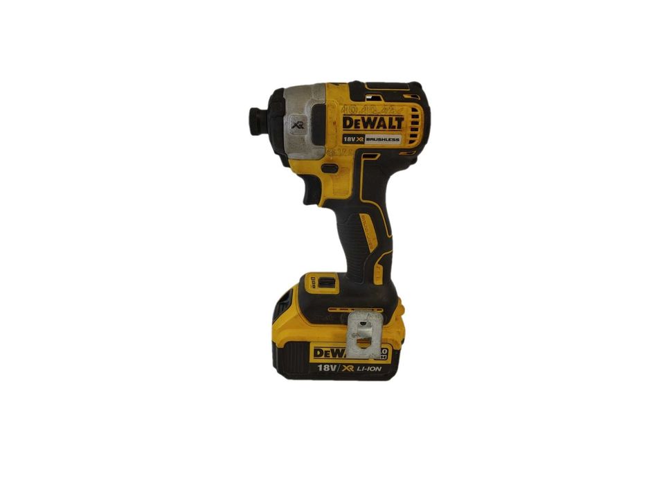 Zakrętarka udarowa DEWALT DCF887N 18V 205NM + AKU 4,0AH 18V