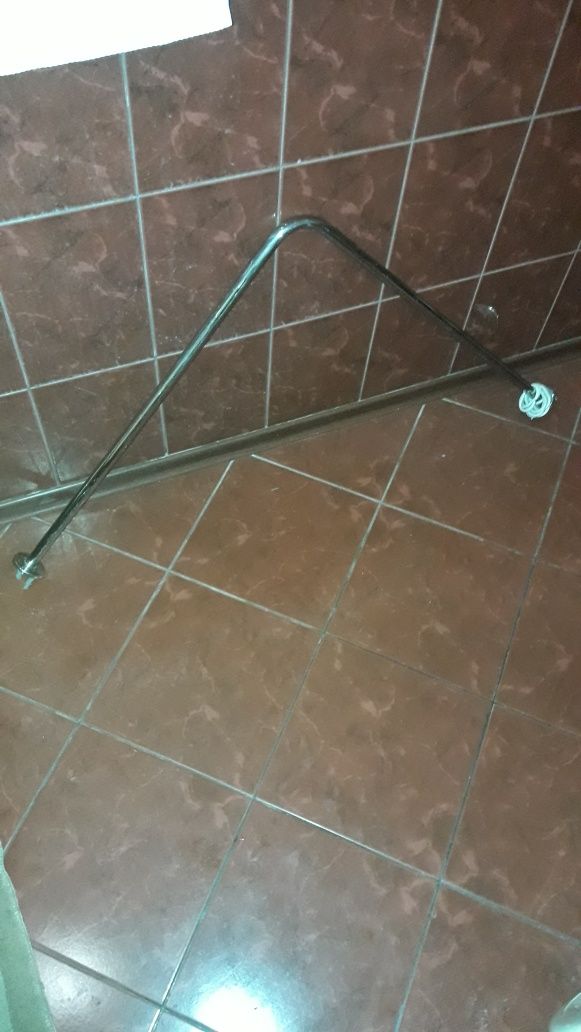 Продам бу крепление для шторки душа и мойку
