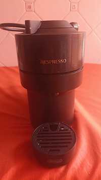 Maquina de café Nespresso c/ garantia