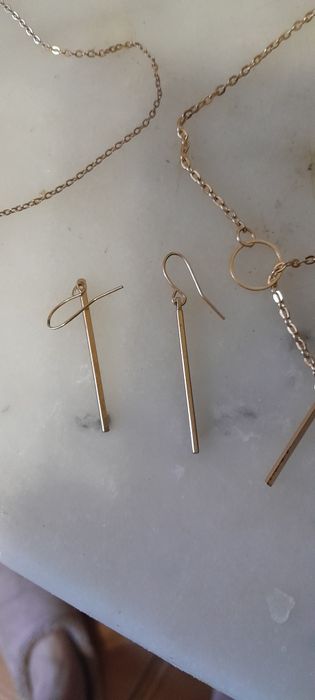 Бижутерия две цепочки и серьги