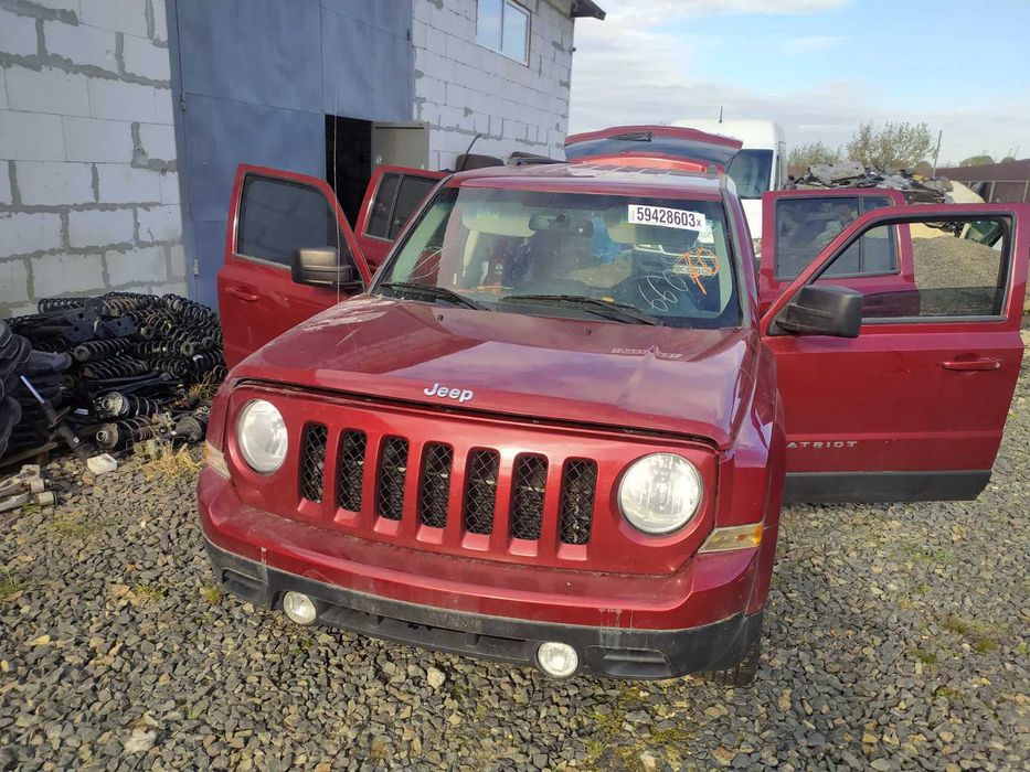 Комплект  Капот Крило бампер фара Разборка Jeep Patrot Джип Патриот
