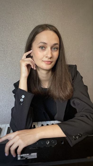 Викладач з фортепіано. Уроки Фортепіано