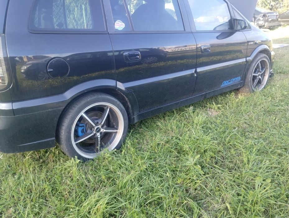 Opel Zafira A pakiet OPC komplet zderzak listwy