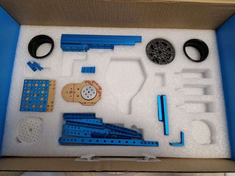 Robot edukacyjny MakeBlock Ultimate 10in1 Robot Kit 2.0