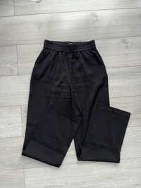 Czarne eleganckie spodnie Reserved S