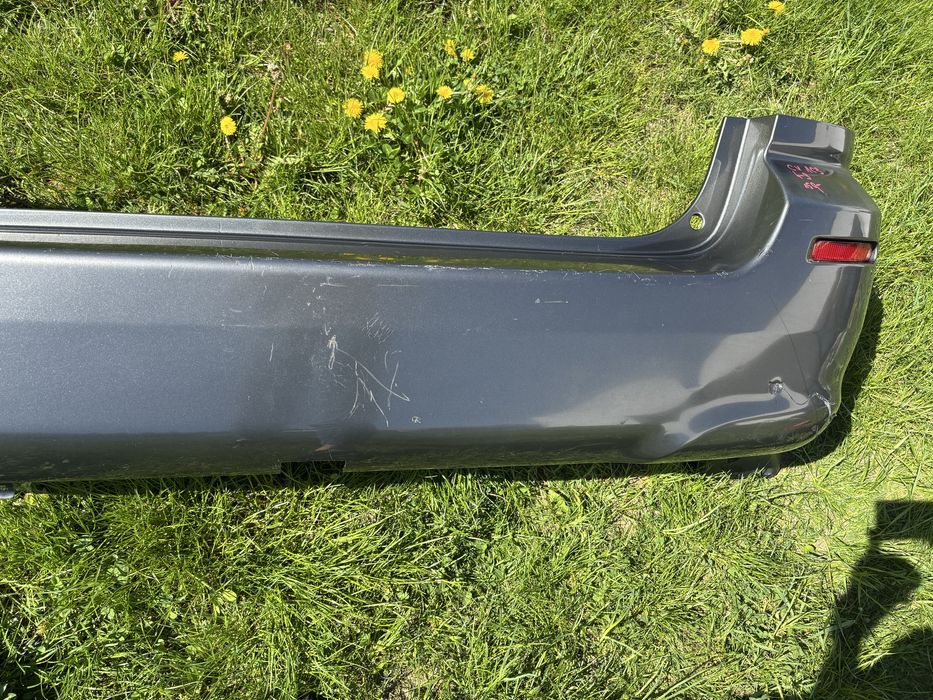 Zderzak tylny Toyota Corolla Vetso 1C3