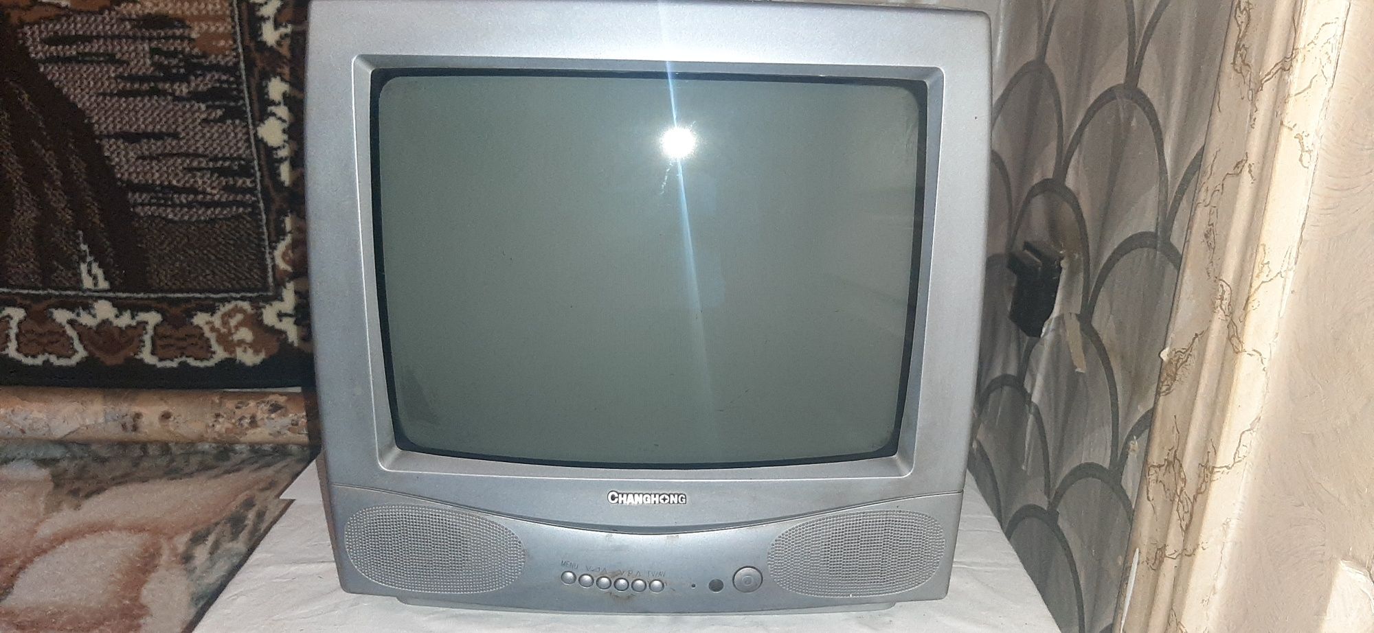 Телевизор Changchong рабочий диагональ 35 см