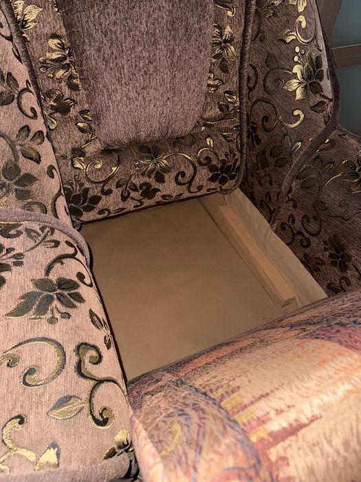 Золоте крісло для родини