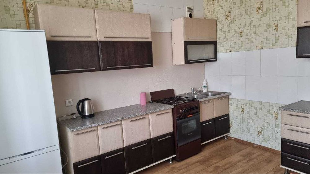 10000! Діти так! Газ! Велика 1к квартира в розвинутому районі Бучі