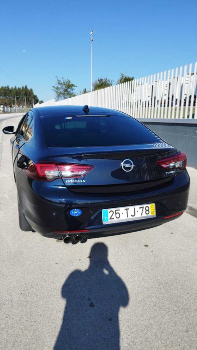 Opel Insignia Grand Sport 1.5Turbo Gasolina 165cv