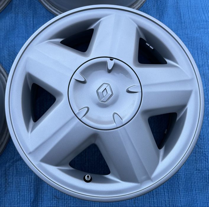Диски R15 4x100 Reno Renault Logan Megane Dokeer Scenic Dacia