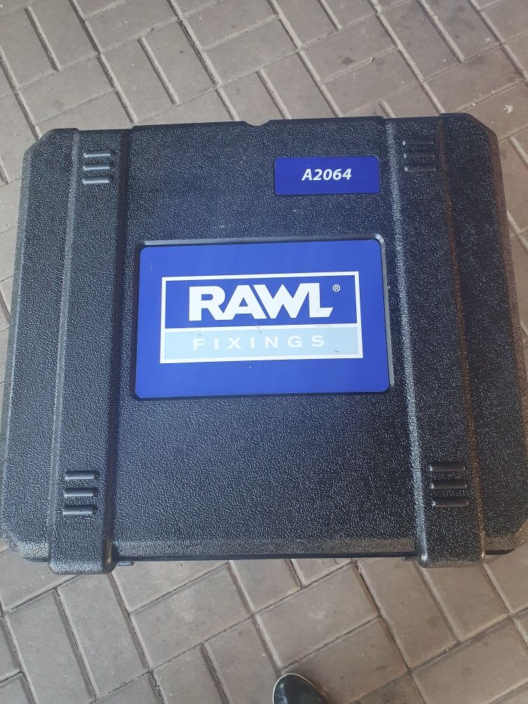 Gazowa gwoździarka Rawl A2064