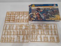 Żołnierzyki 1:72 Italieri Napoleon wojna 62 ludziki + 5 koni piechota