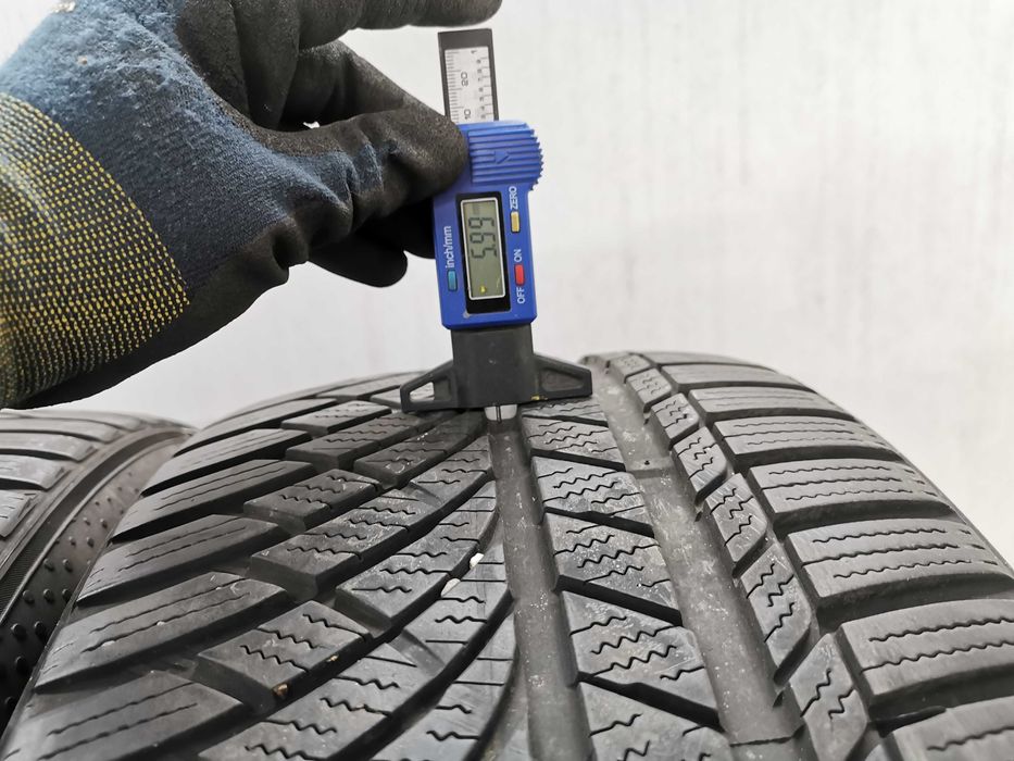 Kumho WinterCraft WP72 245/40r19 98V Rant ochronny 2022r 6mm N1023