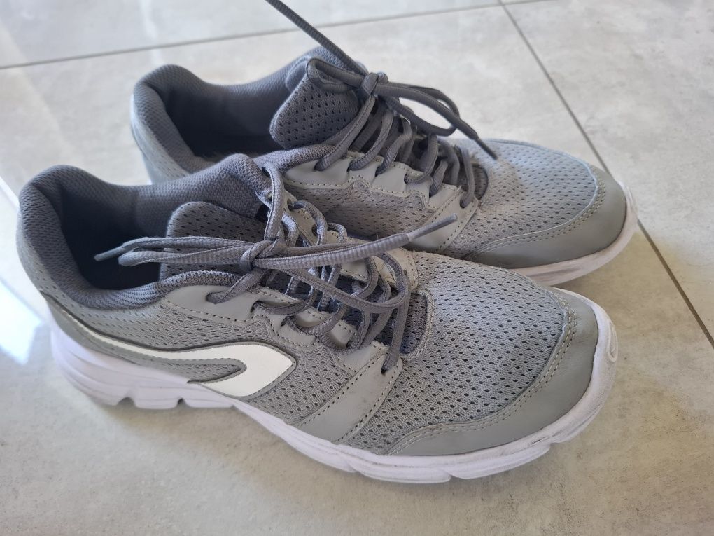 Buty sportowe decathlon 41 run man adidasy