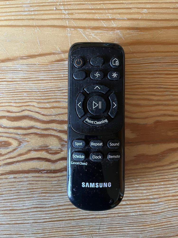 Робот-пилосос Samsung cyclone force