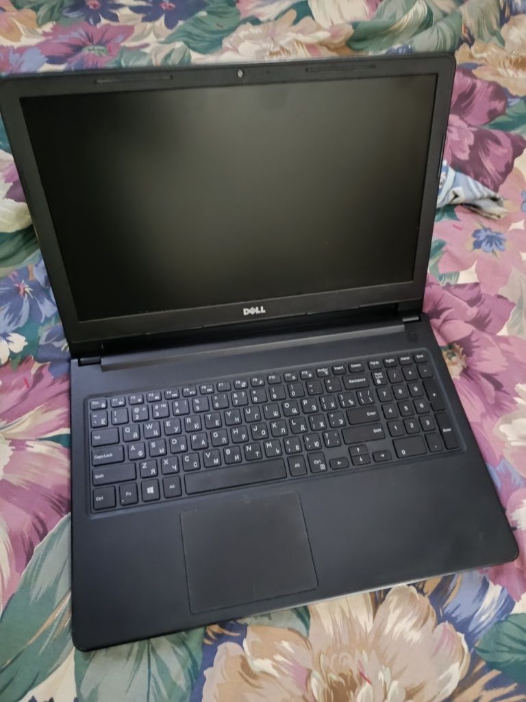 Dell Intel Core i3-7020U SSD 256GB DDR4 8GB АКБ 3г. Ноутбук