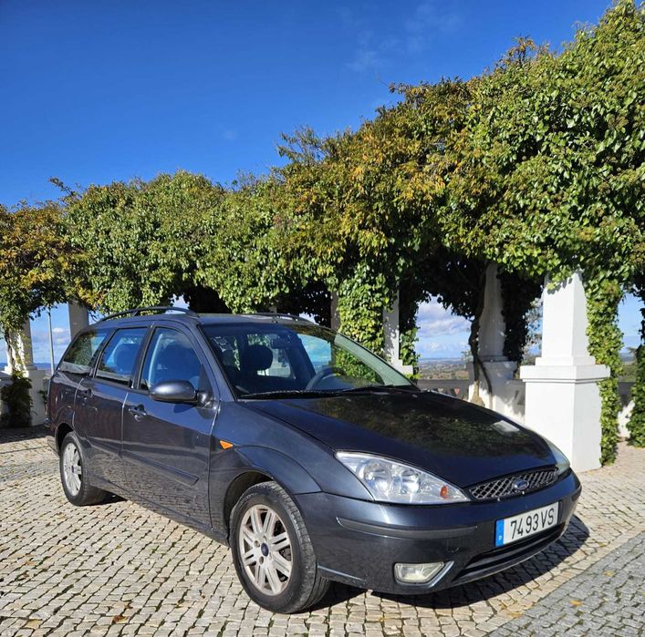 Carrinha Ford focus familiar, revisão feita