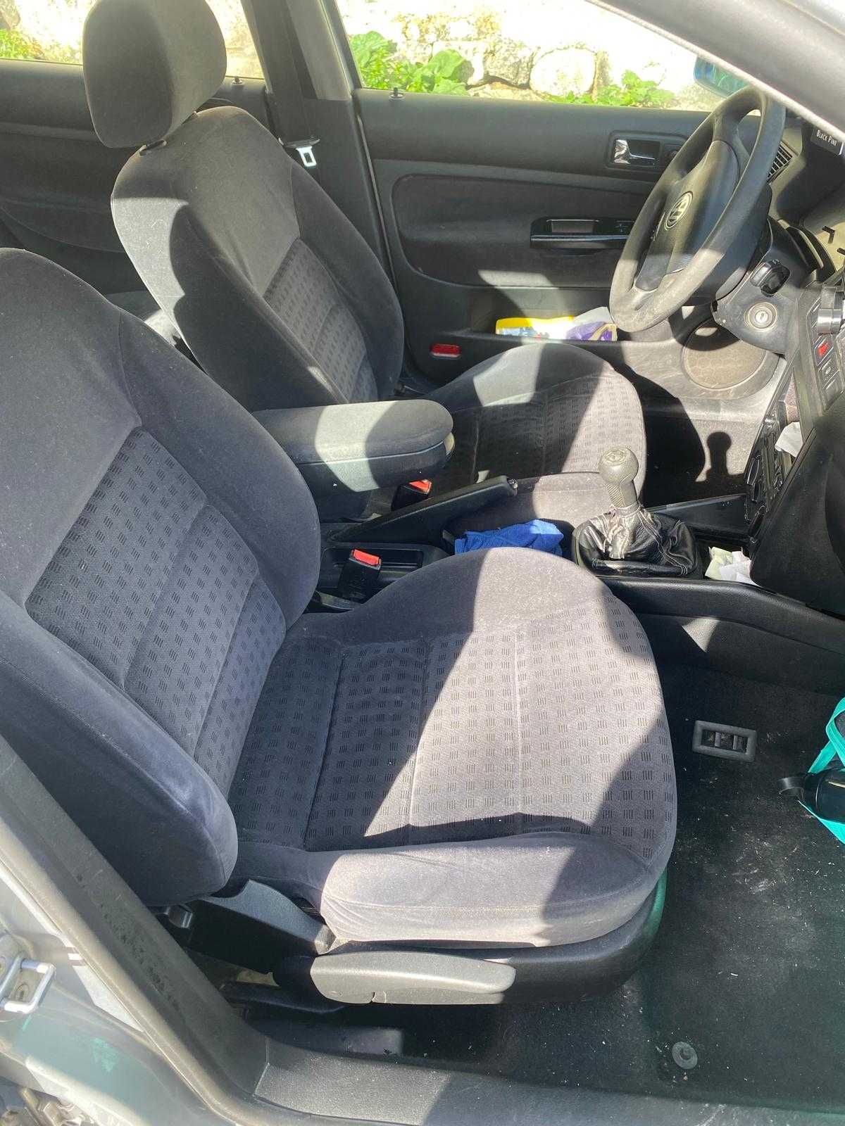Vende carro , 1500 impecável nada para fazer .
