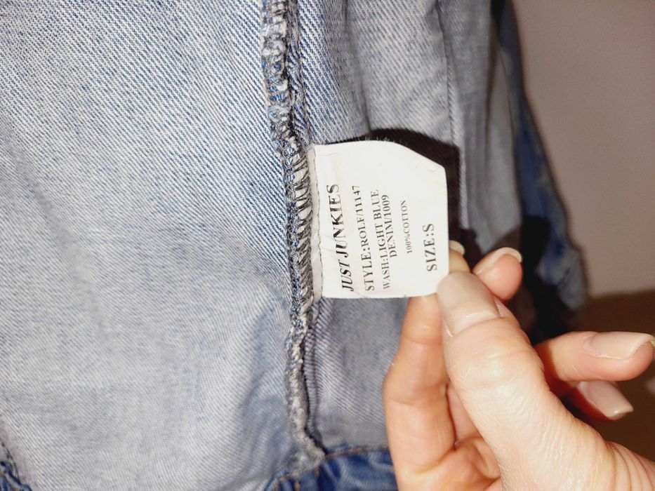 Kurtka jeansowa, Just Junkies